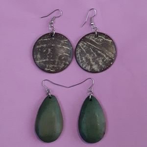 🌹Bundle 2 pair wood earrings pierced